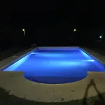 Tranquilidad Con Piscina En Casa Nantes En Feriehus