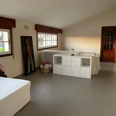 Будинок відпочинку Tranquilidad Con Piscina En Casa Nantes En *