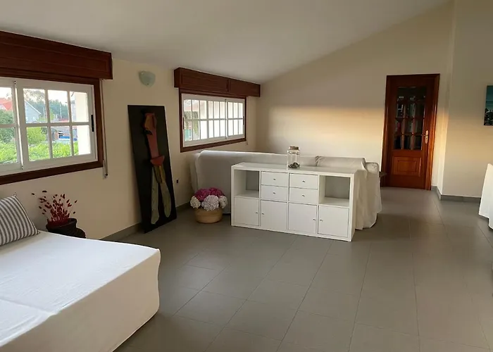 Holiday home Tranquilidad Con Piscina En Casa Nantes En *