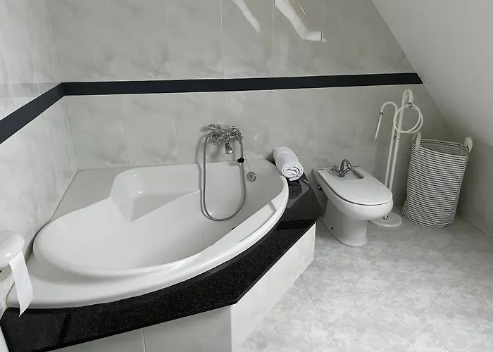 Holiday home Tranquilidad Con Piscina En Casa Nantes En *